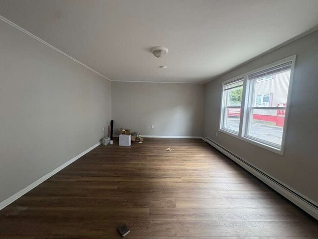 Photo - 106 Cherry Ann St