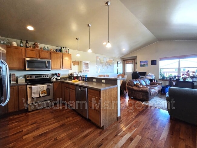 Photo - 1256 Meagher Ave