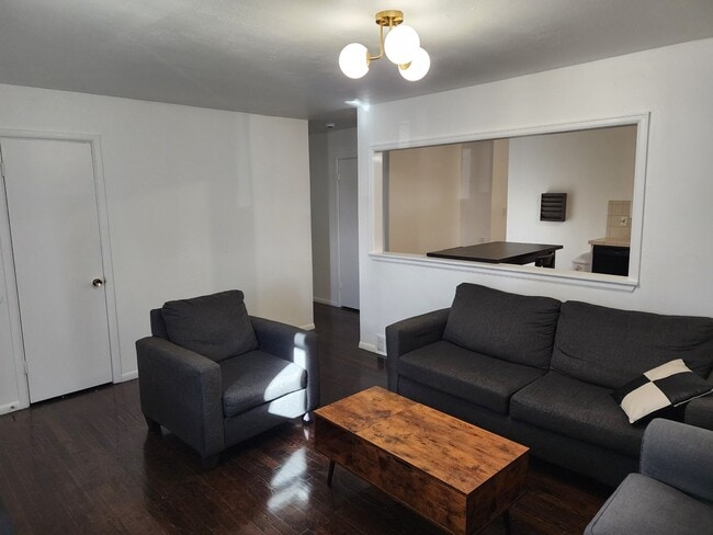 Photo - 7618 Umatilla St