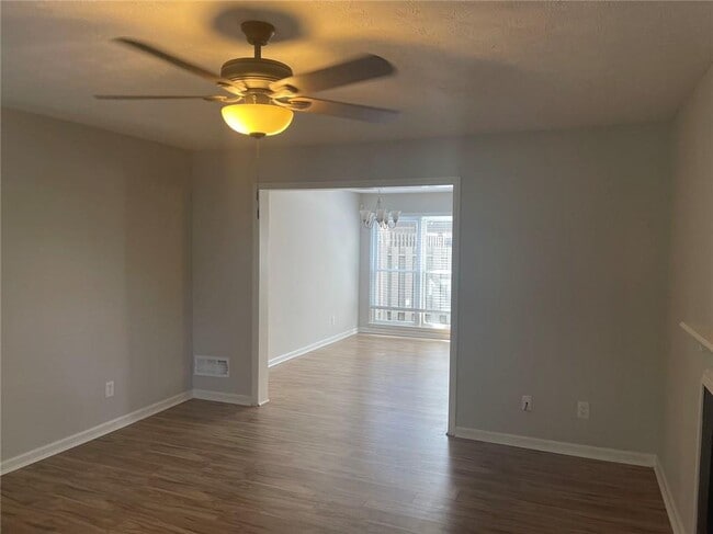 Photo - 4125 Quincey Ln