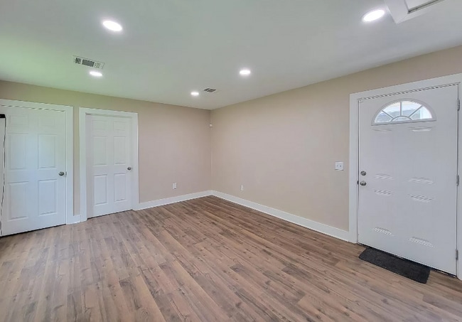 Living Room - 3824 Lila St