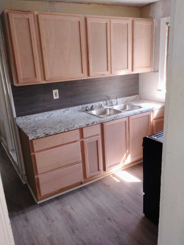 Photo - 706 Webb St Unidad 2