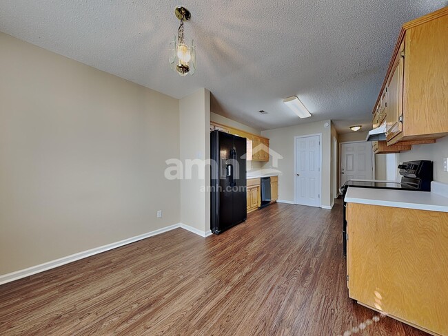 2306 Sir Edward Ln