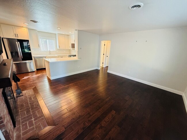1596 Andy Jo Cir