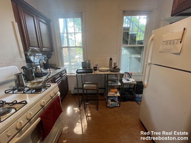 Photo - 17 Putnam Ave Unidad A