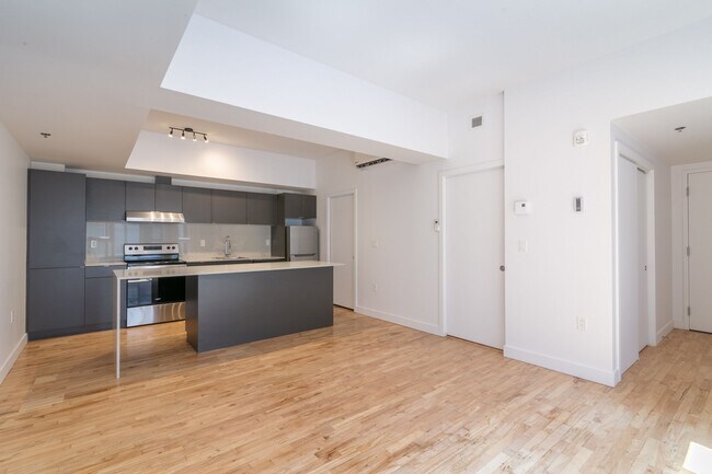 Photo - 4350 Hotel-De-Ville Unit 205