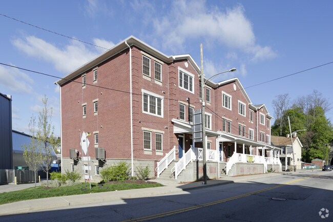Photo - One Twelve College Avenue Apartments
