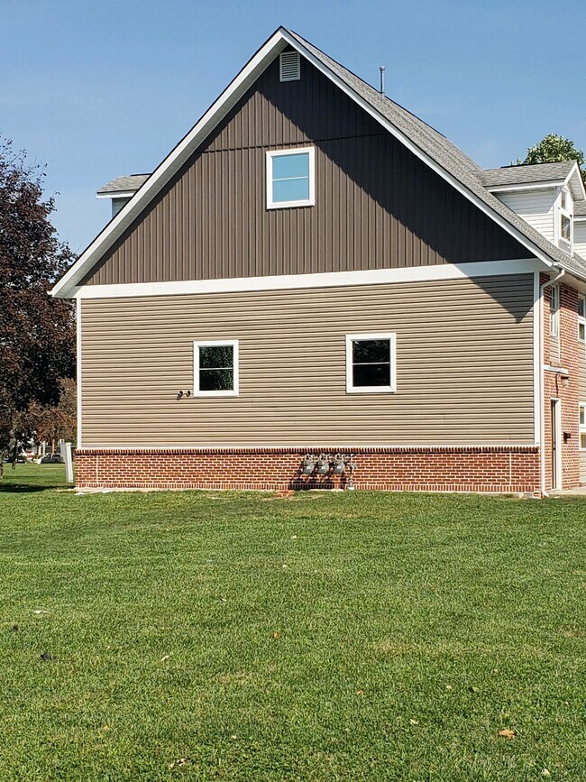 Photo - 81 S Main St Unit 3