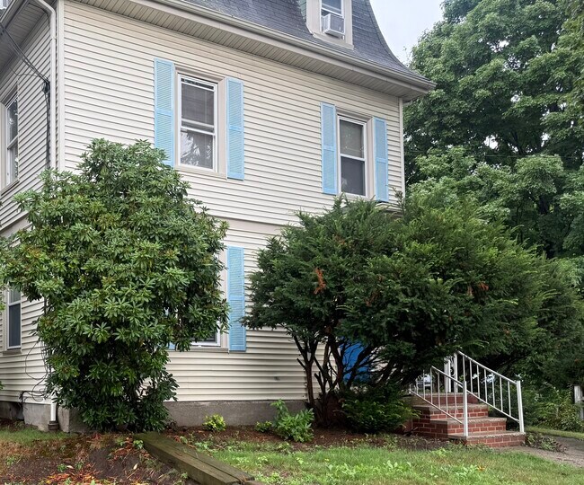 Exterior - 74 Morse St Unit 2
