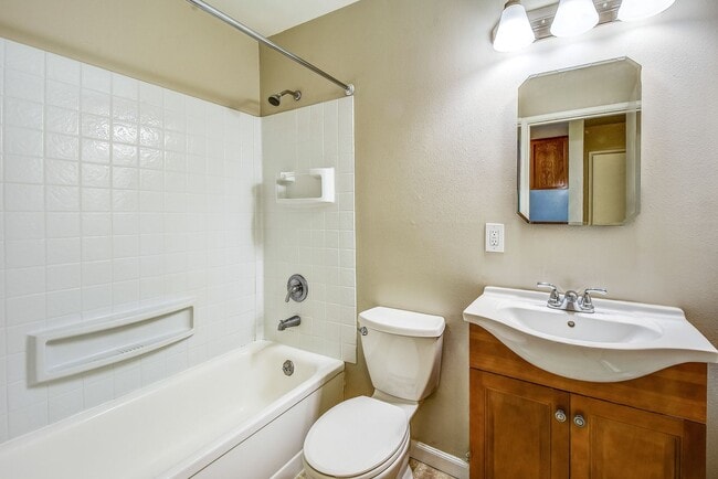 Mercer Crest Apartments