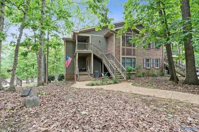 Photo - 2031 Woodlawn Dr SW Unidad 0 Rental