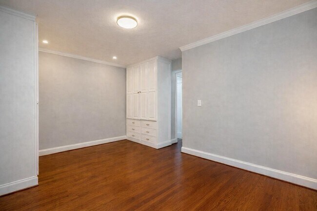 Photo - 3901 Fulton St NW Unit 203