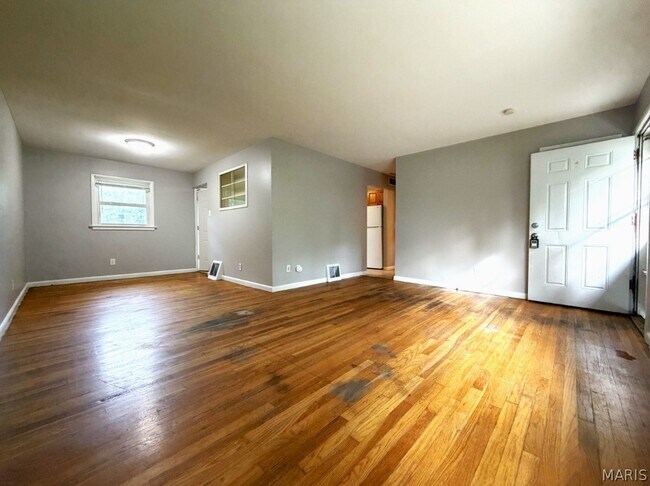 Photo - 38 Fenwick Dr