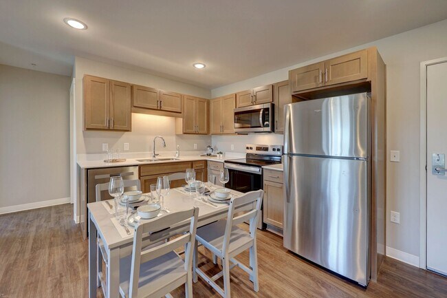 Photo - The Heights I - Apartments