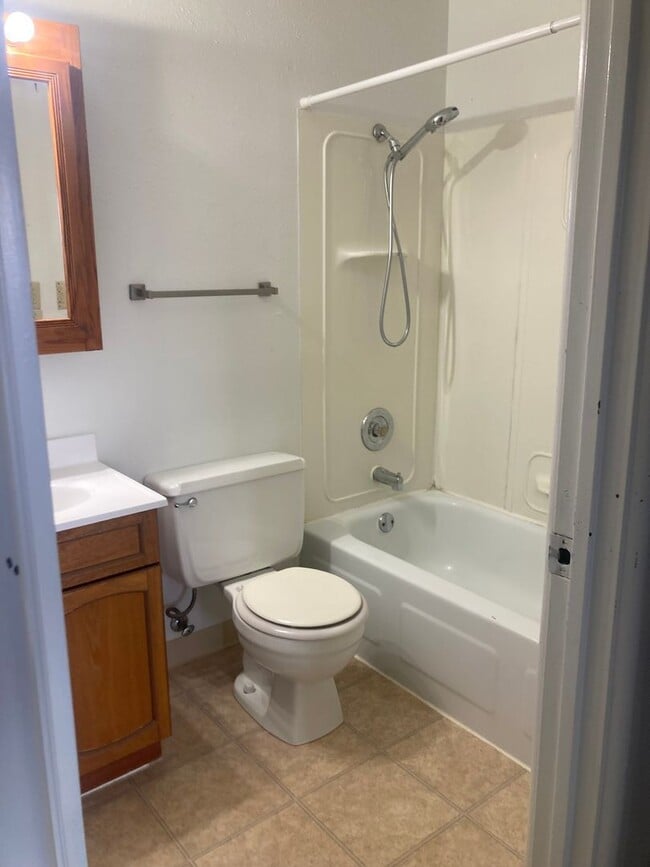 Photo - 406 17th St NW Unit apt 15