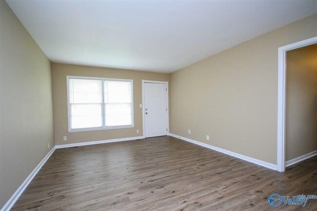 Photo - 4736 Bluehaven Dr NW