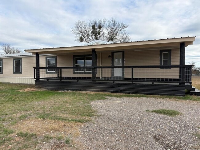 Photo - 120 Boxwoods Dr