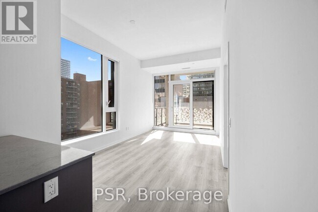 Photo - 101 Roehampton Ave Unit 408