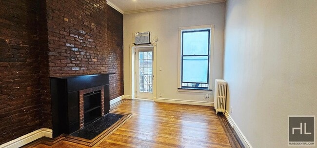 Building Photo - LeRoy Street