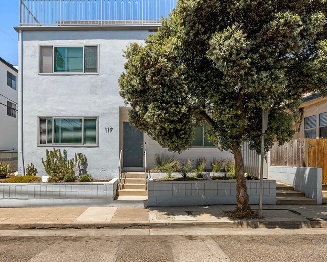 117 Strand St