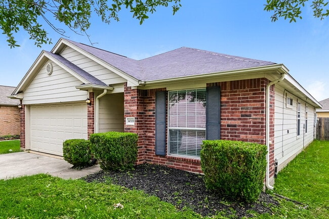 Photo - 4018 Falvel Shadow Creek Dr