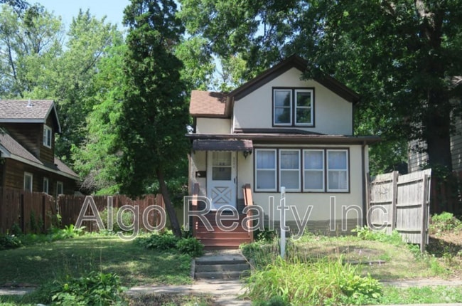 Building Photo - 3111 Russell Ave N Rental