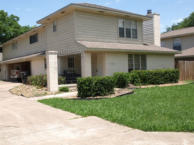 Building Photo - 10834 Sugar Hill Dr