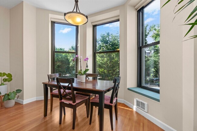 Photo - 160 Commonwealth Ave Condo Unit 213