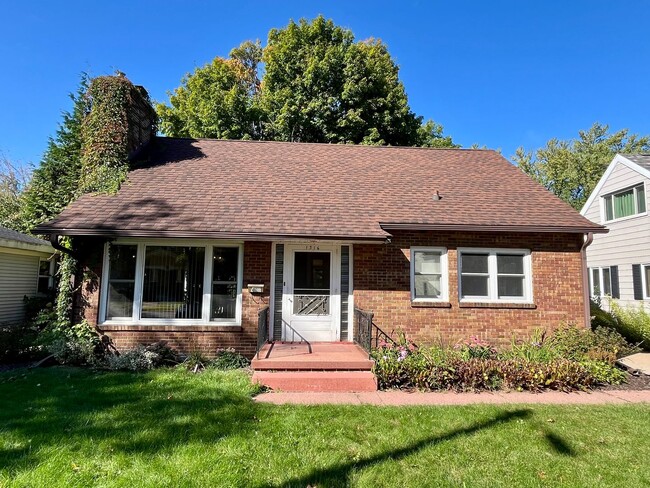 Building Photo - 4 Bed 2 Bath Single Family Home in Wausau
