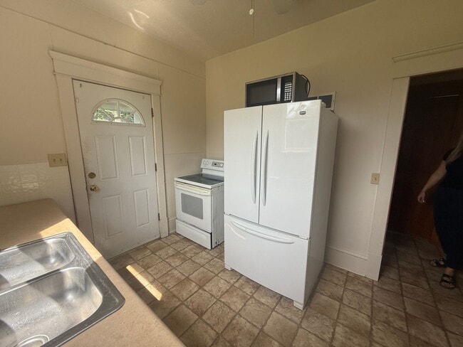 1249-1251 Fulton Rd NW