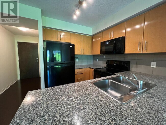 Photo - 16 Yonge St Unité 713