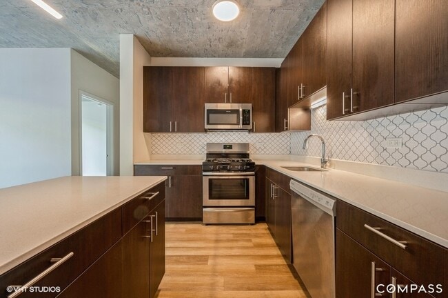 Building Photo - 1345 S Wabash Ave Unit 808 Rental