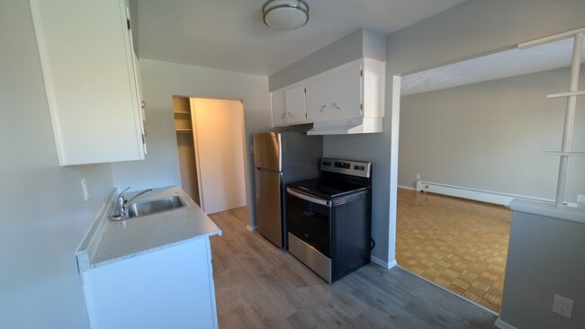 Photo - 434 Hazel St