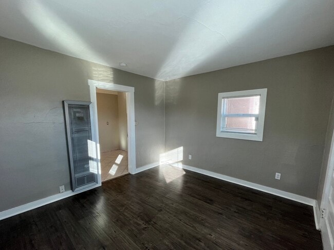 Photo - Cozy 1 Bedroom 1 Bathroom House In The NW!