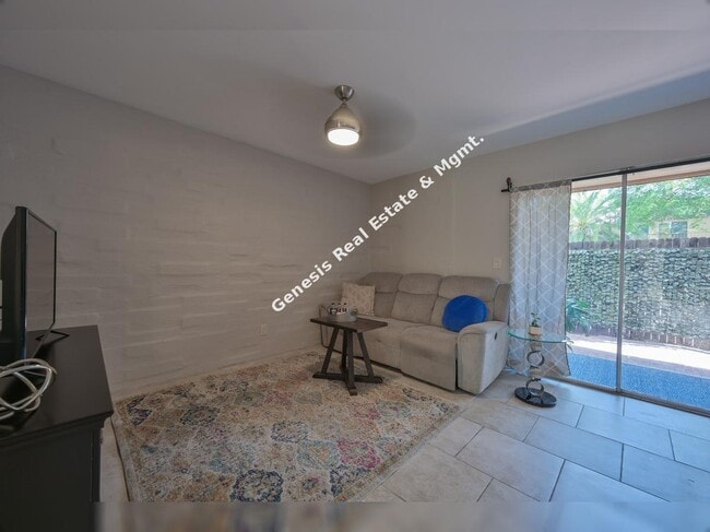 Photo - "Stylish 2-Bed Townhouse with Granite Touches & 2.5 Baths in Tucson – 1256 Sq Ft of Comfort!" Unidad E