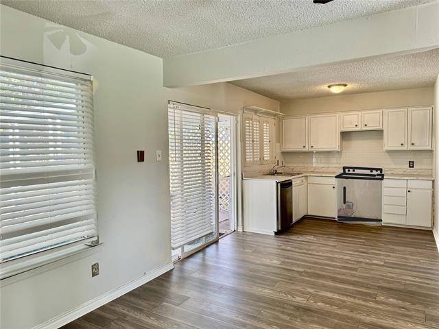 Photo - 2509 Willow Ln