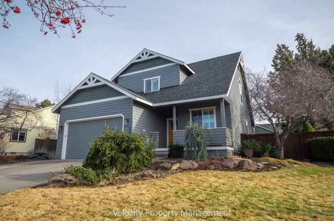 Building Photo - Beautiful Home with lovely backyard & RV Pad and more!