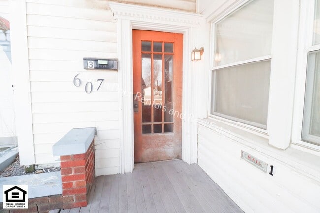 Photo - 607 W Monroe St Unit 607 W Monroe Street Apt 3