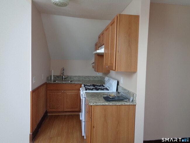 Photo - 58 Stuyvesant Ave Unit 3