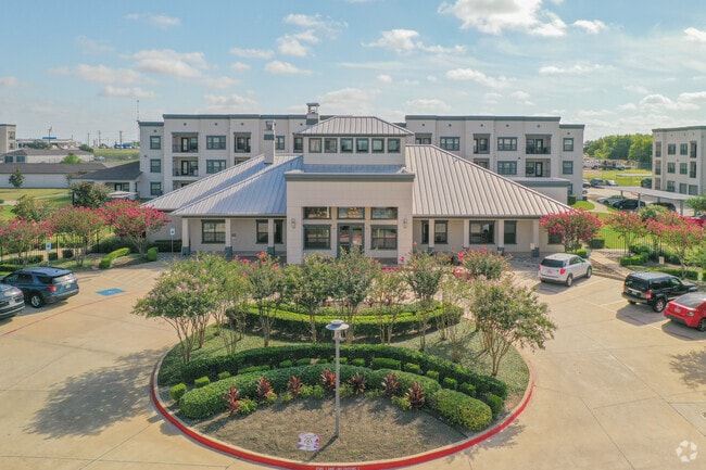 Leasing Office - Oxford at Crossroads Centre