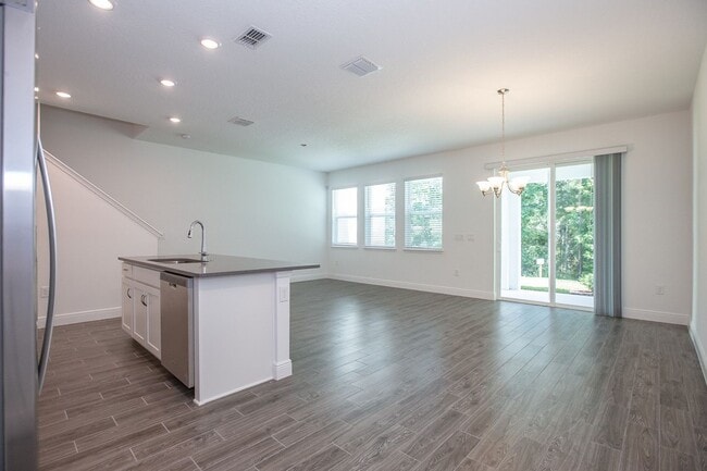 Photo - 1431 Broad Wing Ln