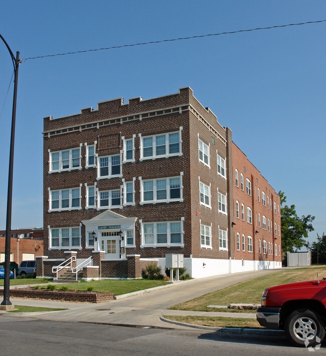 Springfield Commons Apartments For Rent in Springfield, MO