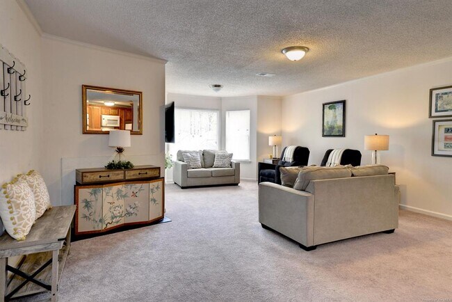 Photo - 109 Stratford Dr Unit K