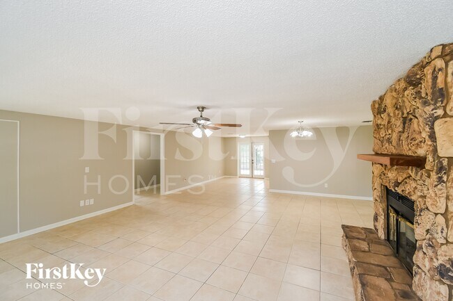 Photo - 7164 Prellie St