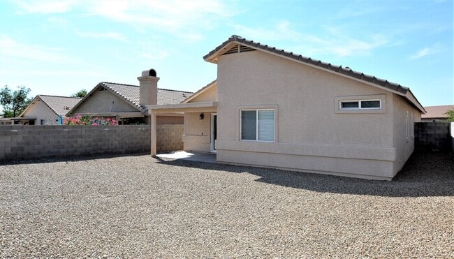 Photo - All tile 4 bedroom home in Oro Valley!