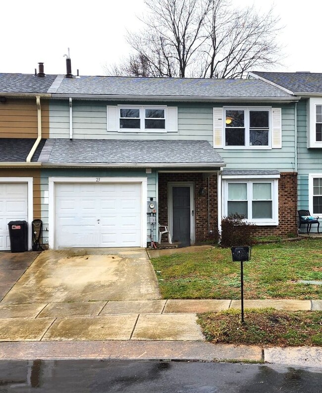 Spacious 3 Bedroom 2.5 Bath Townhome for RENT - Spacious 3 Bedroom 2.5 Bath Townhome for RENT
