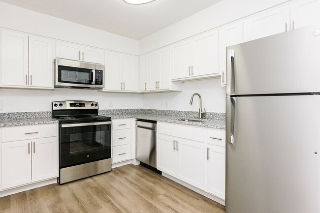 Photo - Crofton Village Apartments