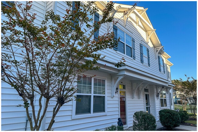 Building Photo - 2417 Leytonstone Dr Rental