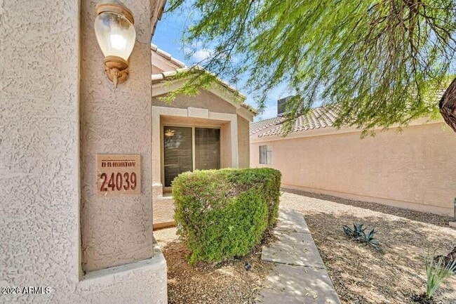 24039 N Mojave Ln
