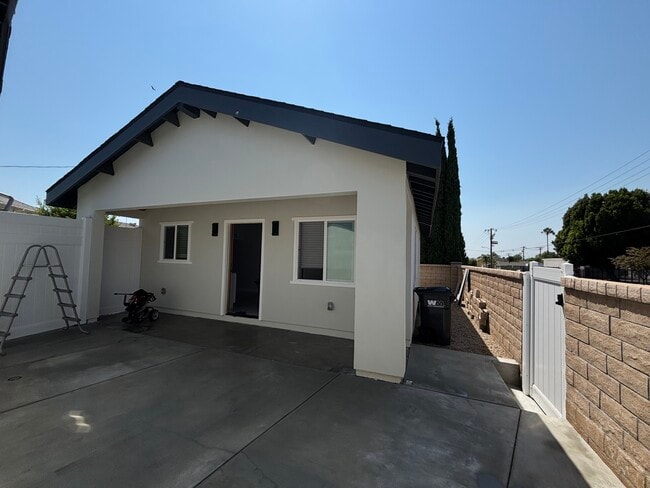 Building Photo - 997 Haviland St Rental